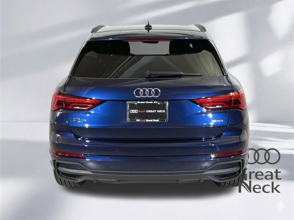Certified 2025 Audi Q3 2.0T Premium w/ Convenience Package image 24