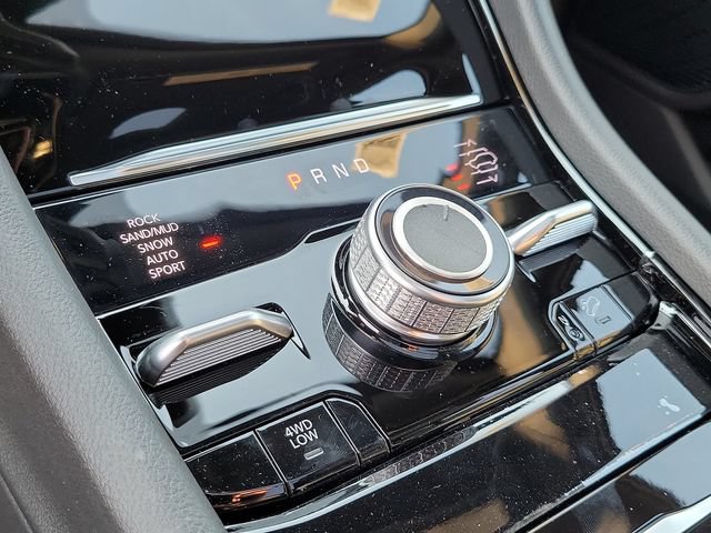 New 2024 Jeep Grand Cherokee Overland w/ Luxury Tech Group IV AWD/4WD image 7