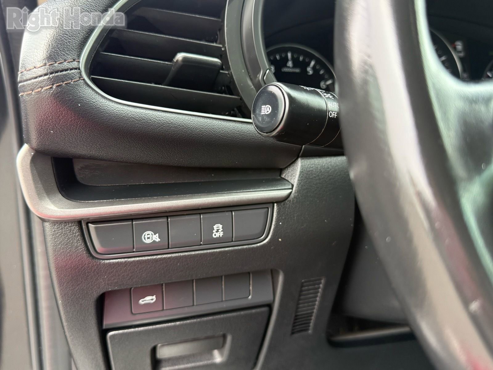 Used 2024 MAZDA MAZDA3 s image 15