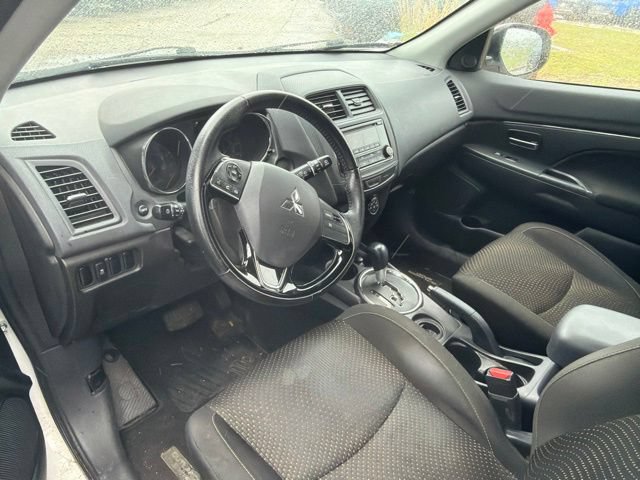 Used 2016 Mitsubishi Outlander Sport SE FWD image 4