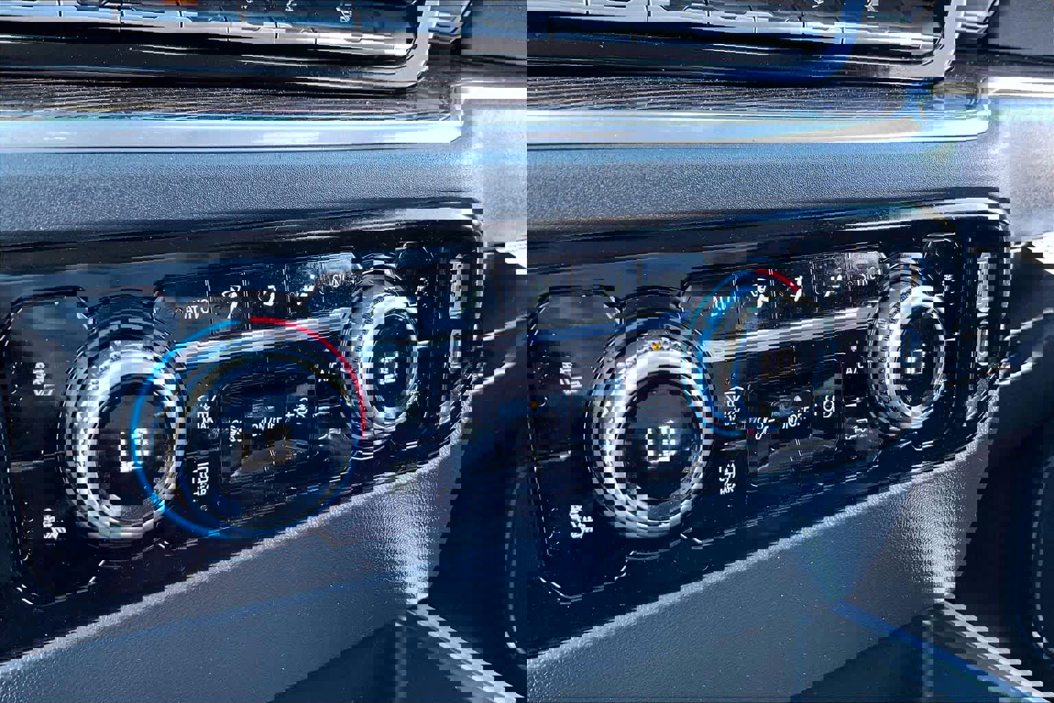 Used 2022 GMC Sierra 1500 Elevation w/ Elevation Premium Package AWD/4WD image 31