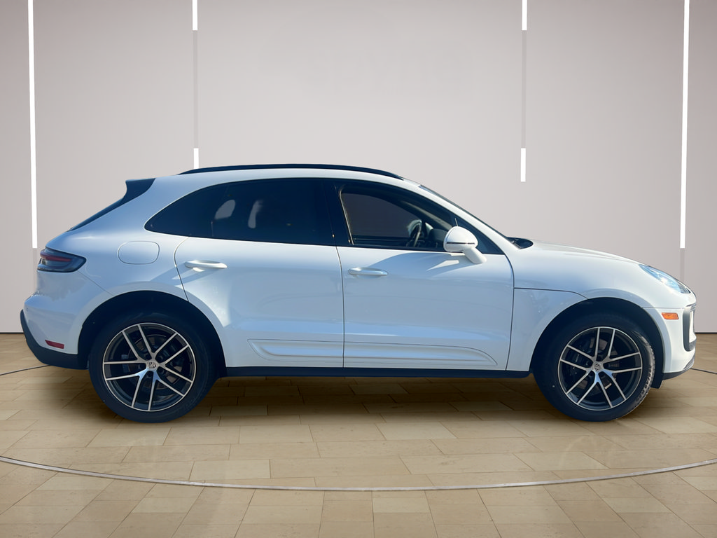 New 2026 Porsche Macan AWD/4WD image 8