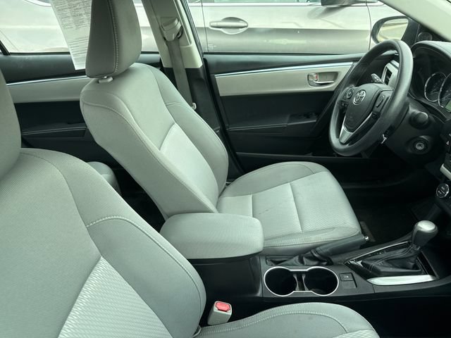 Used 2015 Toyota Corolla LE FWD image 11