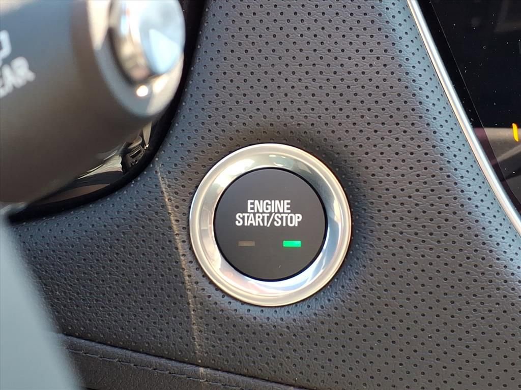 New 2025 Cadillac XT5 Premium Luxury w/ LPO, Floor Liner Package image 24