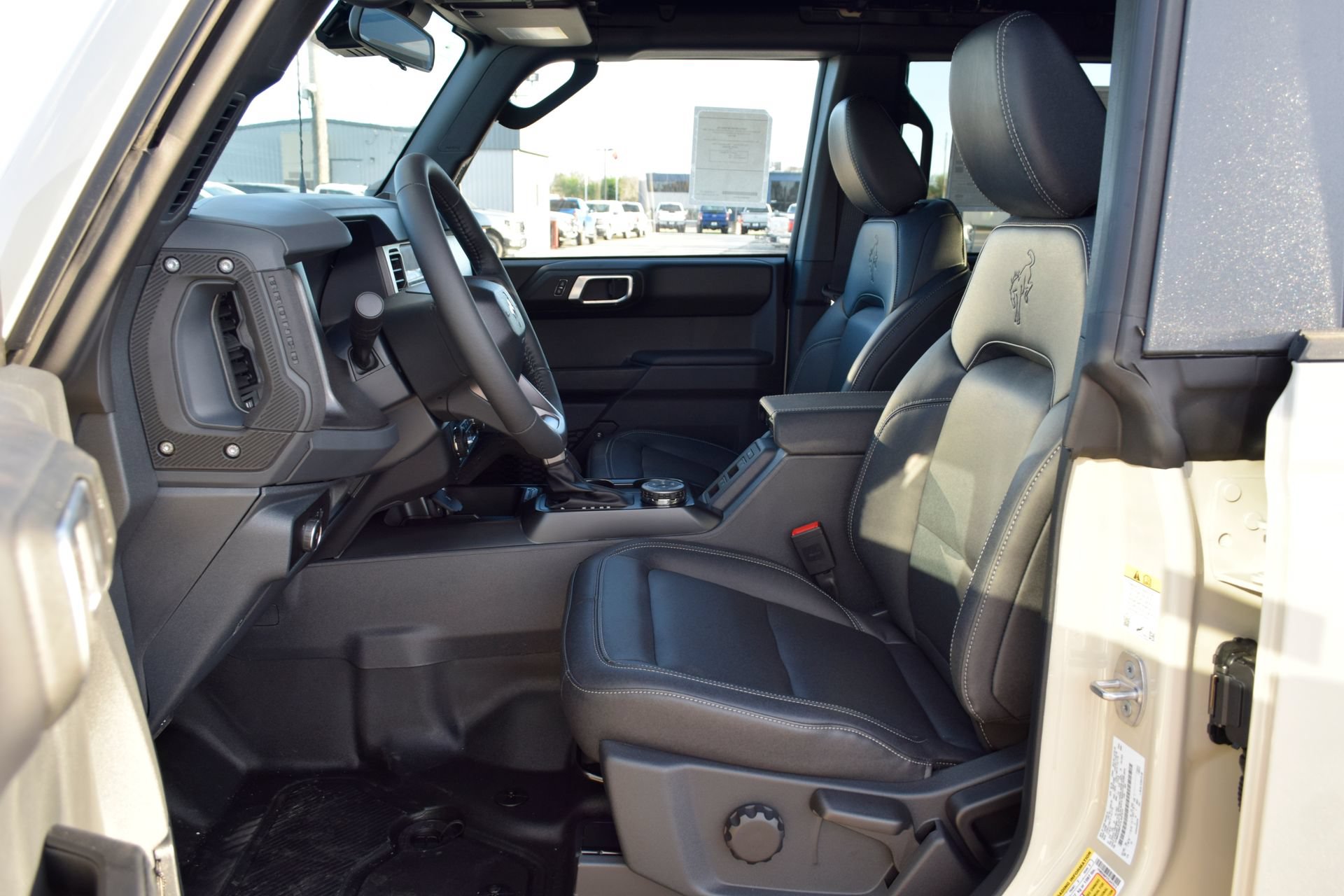 New 2026 Ford Bronco Badlands AWD/4WD image 18