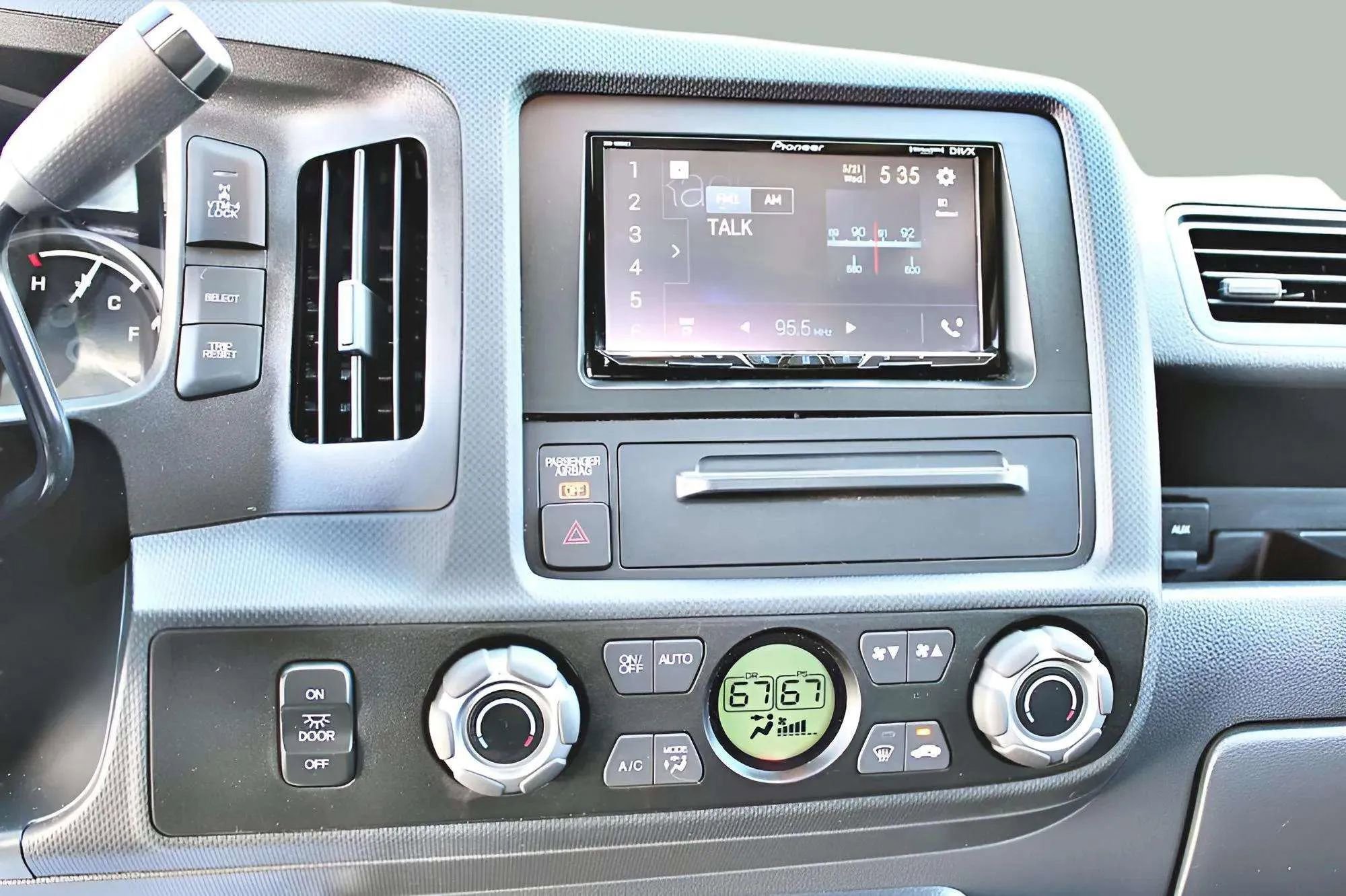 Used 2013 Honda Ridgeline RTL image 14