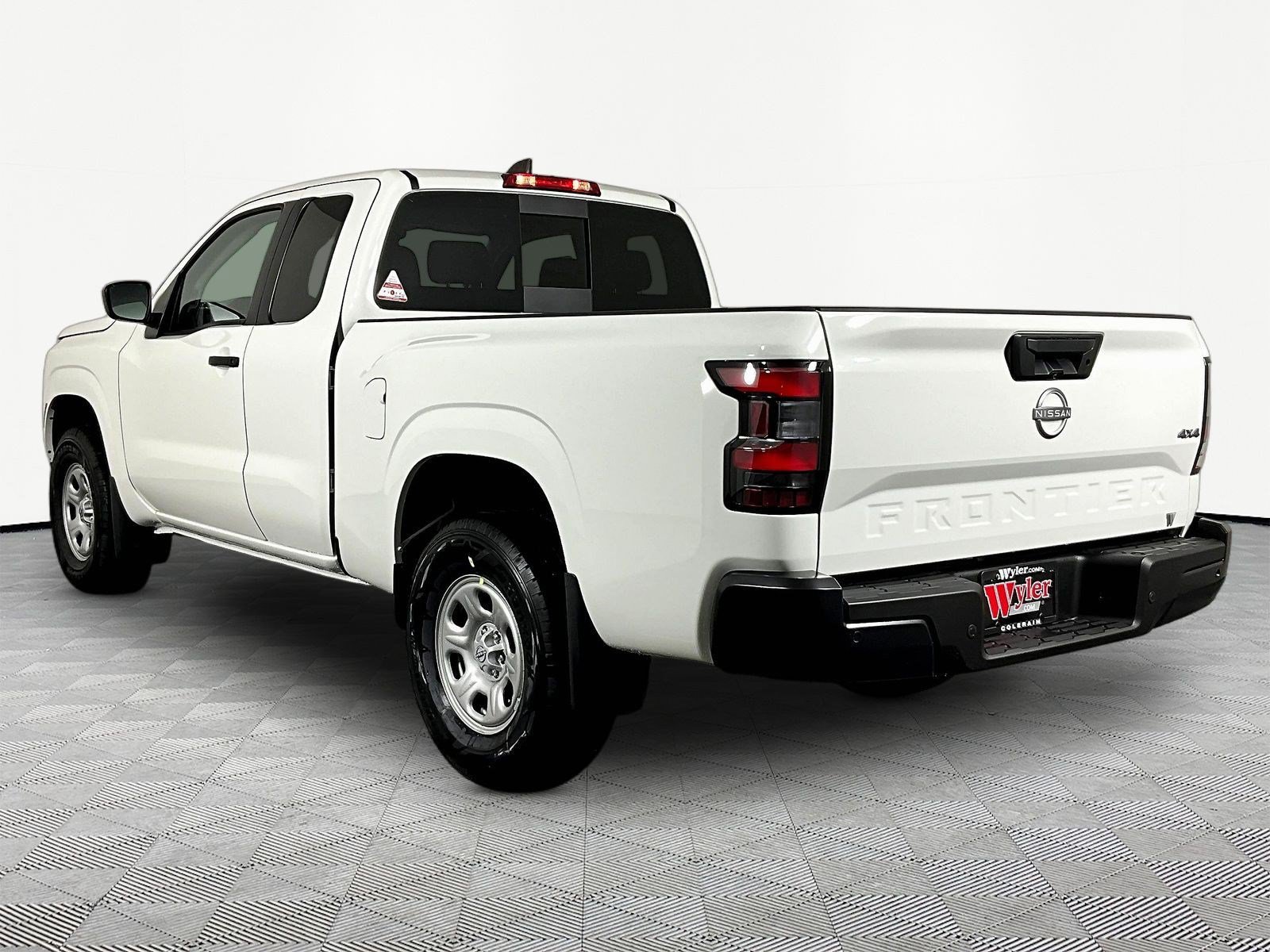 New 2026 Nissan Frontier S w/ S Utility Package AWD/4WD image 4