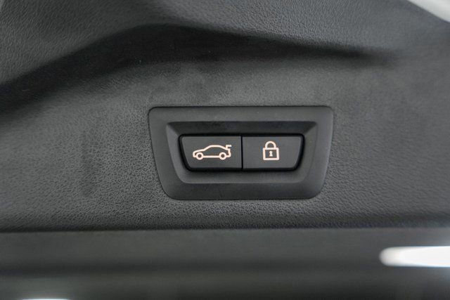 Used 2023 BMW X5 xDrive40i w/ M Sport Package image 11