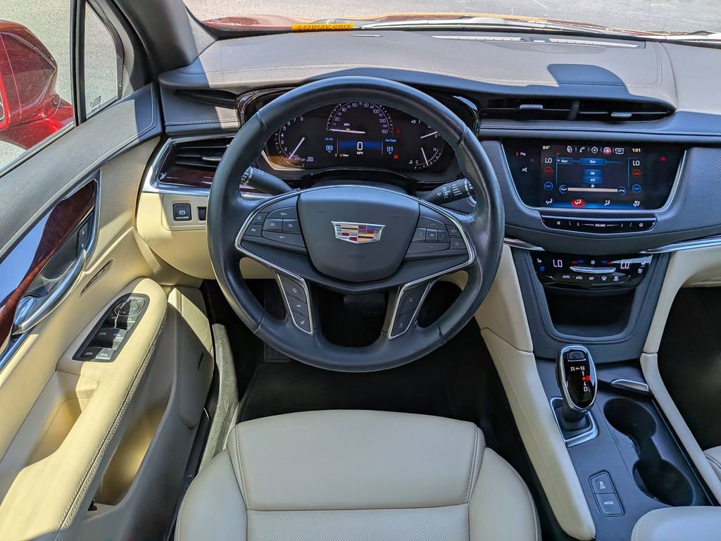 Used 2019 Cadillac XT5 Premium Luxury w/ Driver Assist Package image 19