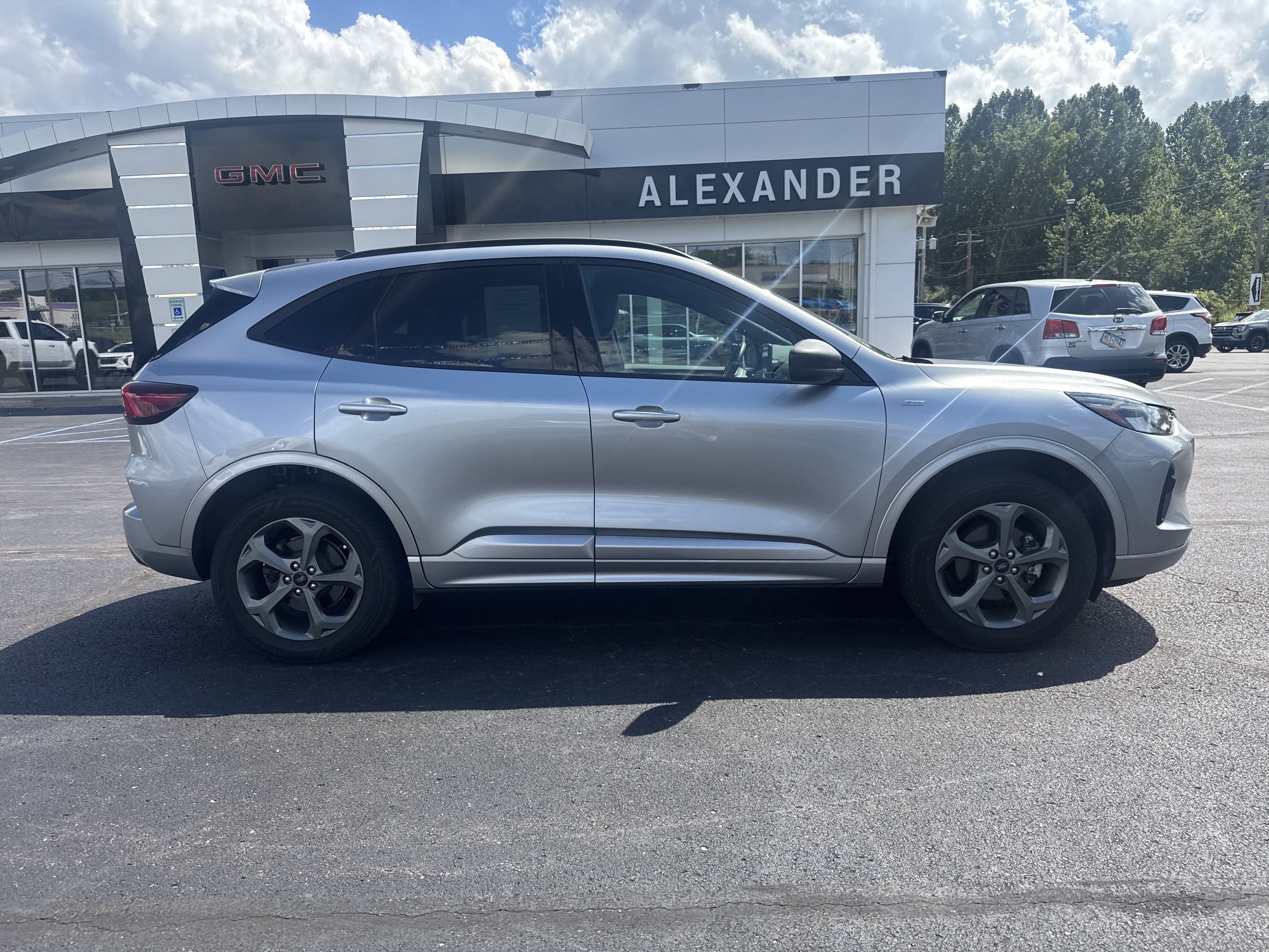 Used 2024 Ford Escape ST-Line AWD/4WD video 2