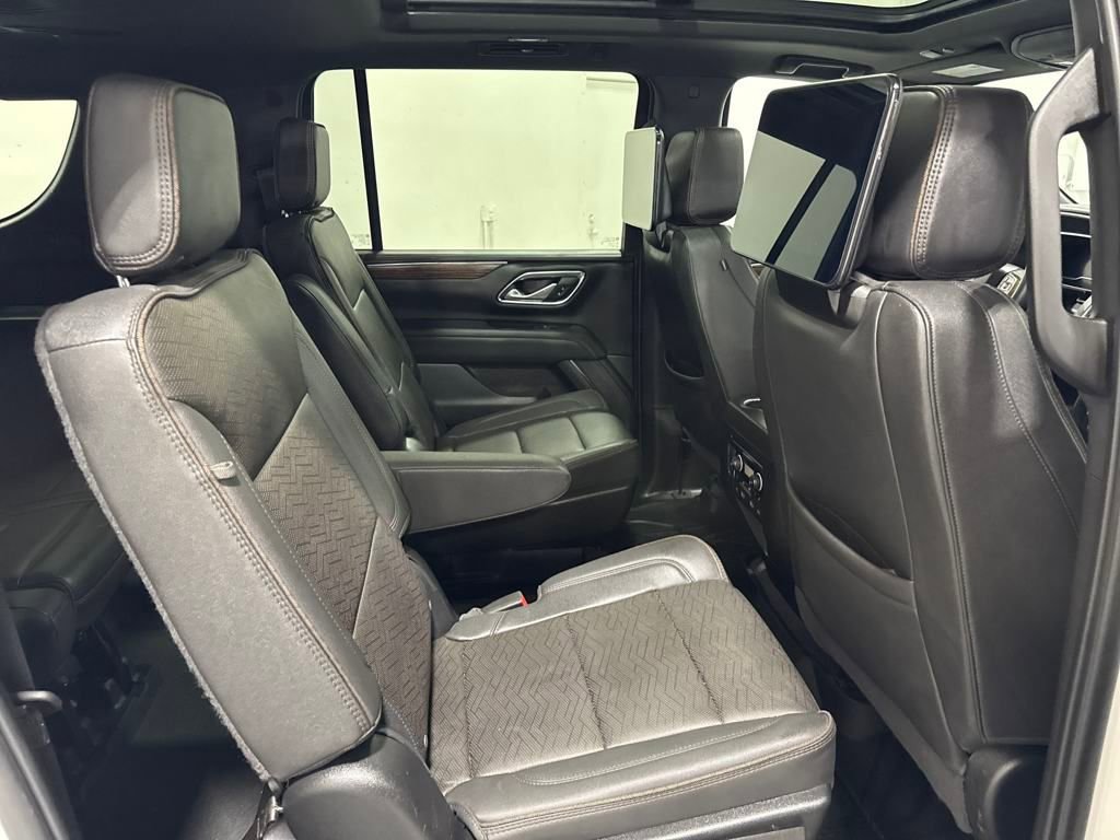 Certified 2024 Chevrolet Suburban High Country image 12