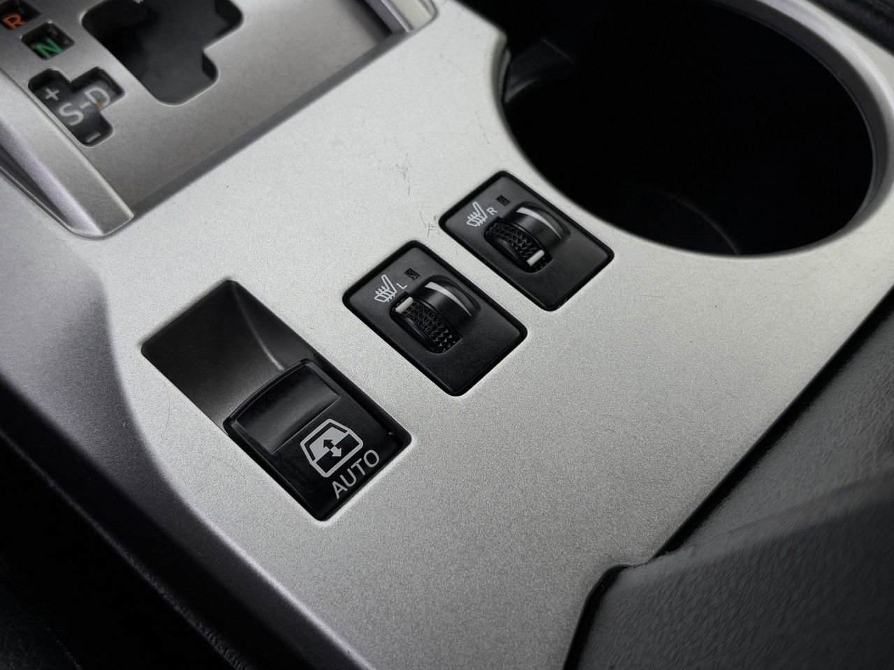 Used 2013 Toyota 4Runner Limited image 20