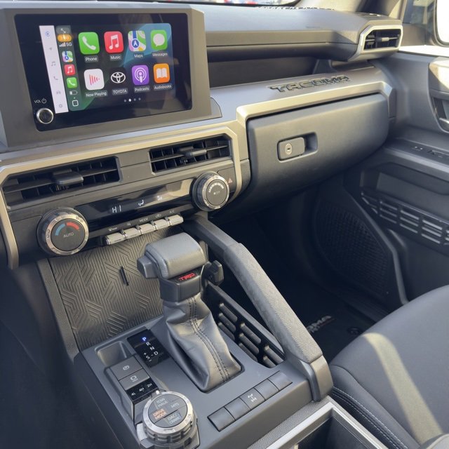 Used 2024 Toyota Tacoma TRD Off-Road image 18