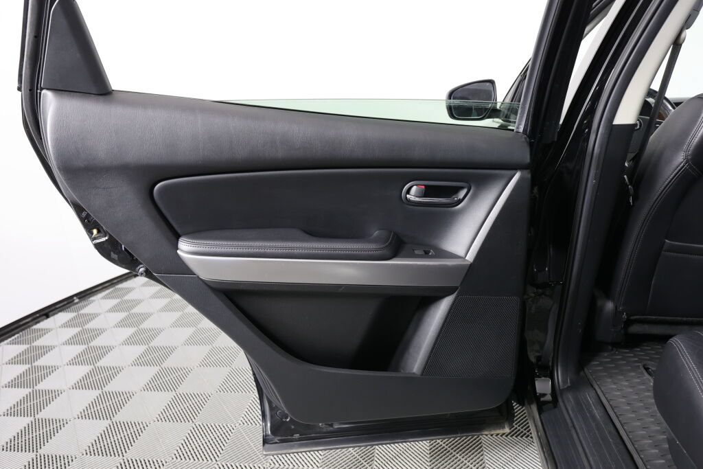 Used 2011 MAZDA CX-9 Grand Touring w/ Moonroof & Bose Audio Pkg AWD/4WD image 18