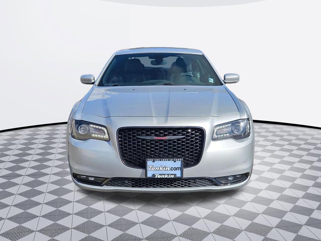 Used 2023 Chrysler 300 S image 9