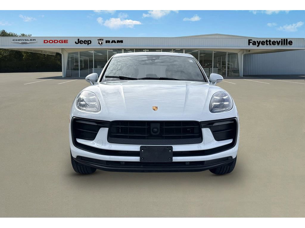 Used 2024 Porsche Macan Turbo image 8