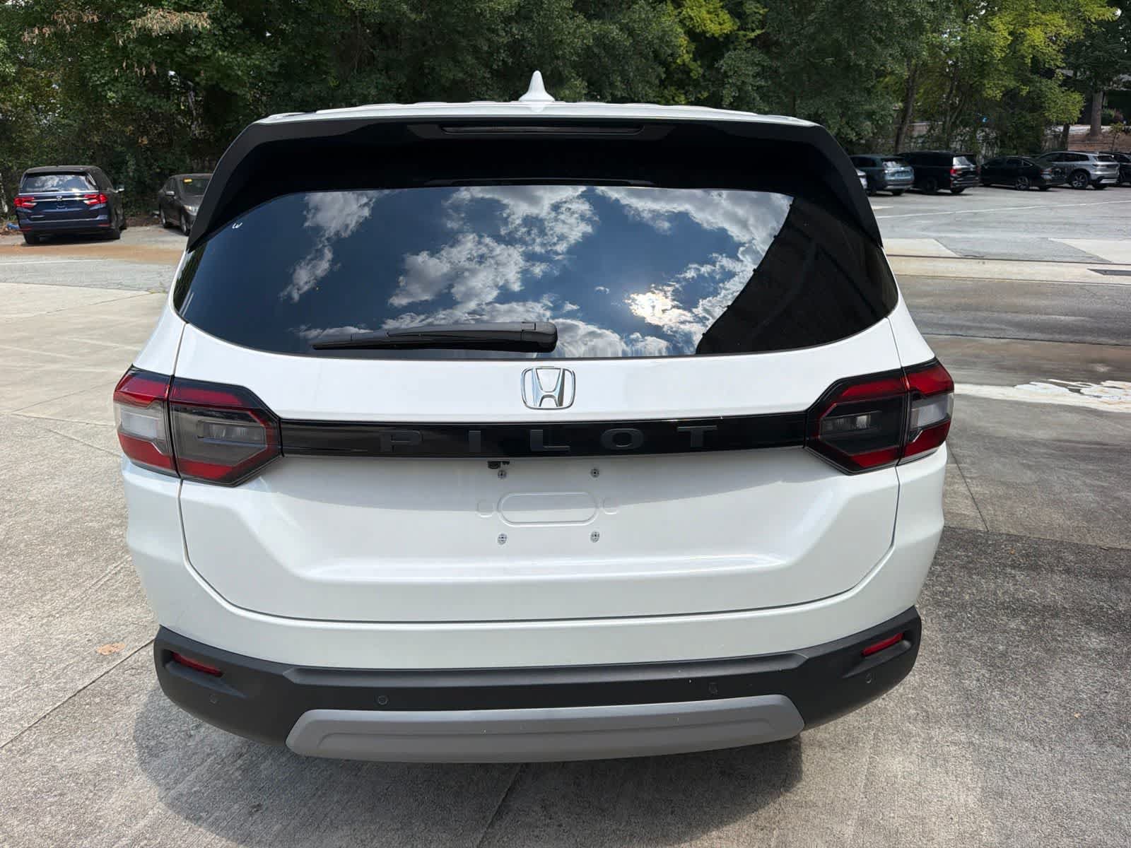 Certified 2025 Honda Pilot EX-L image 10