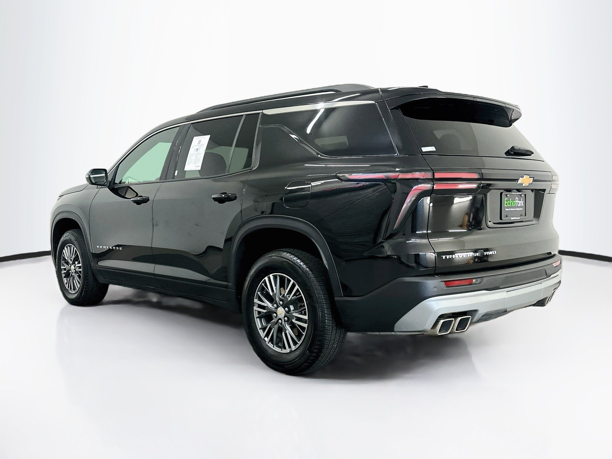 Used 2026 Chevrolet Traverse LT AWD/4WD image 5