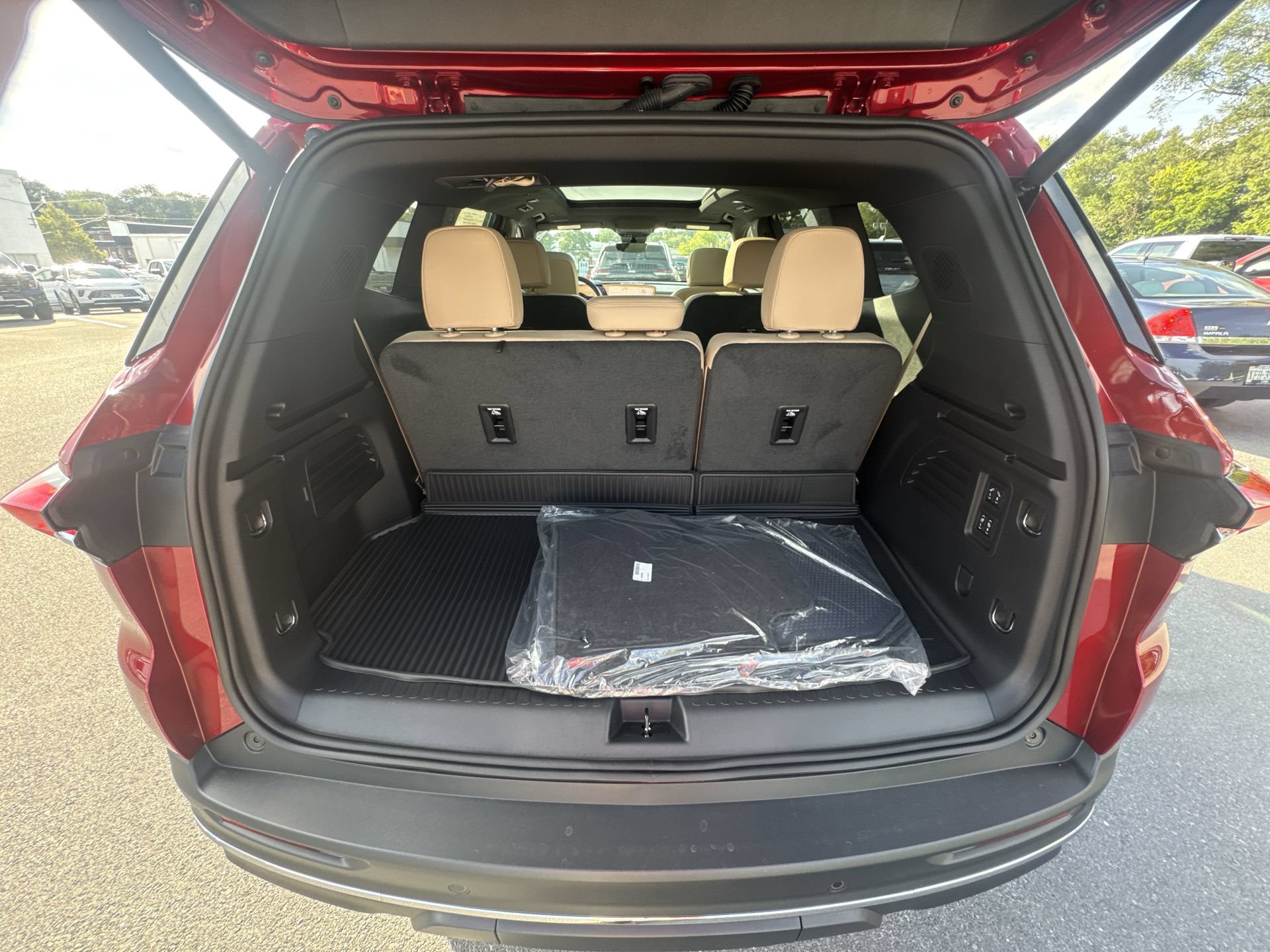 New 2027 Buick Enclave Preferred w/ Power Package AWD/4WD image 21