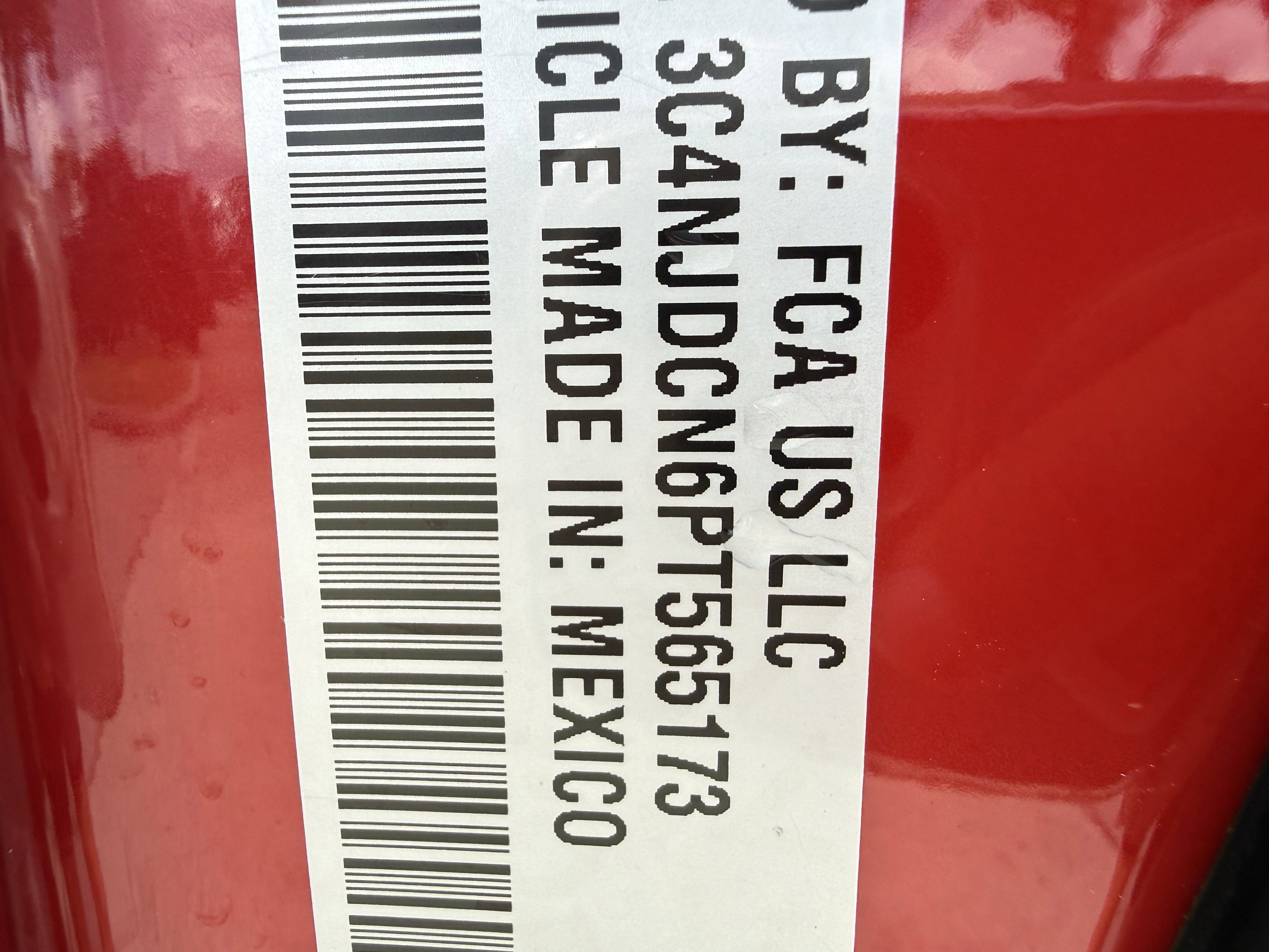 Used 2023 Jeep Compass Limited image 35