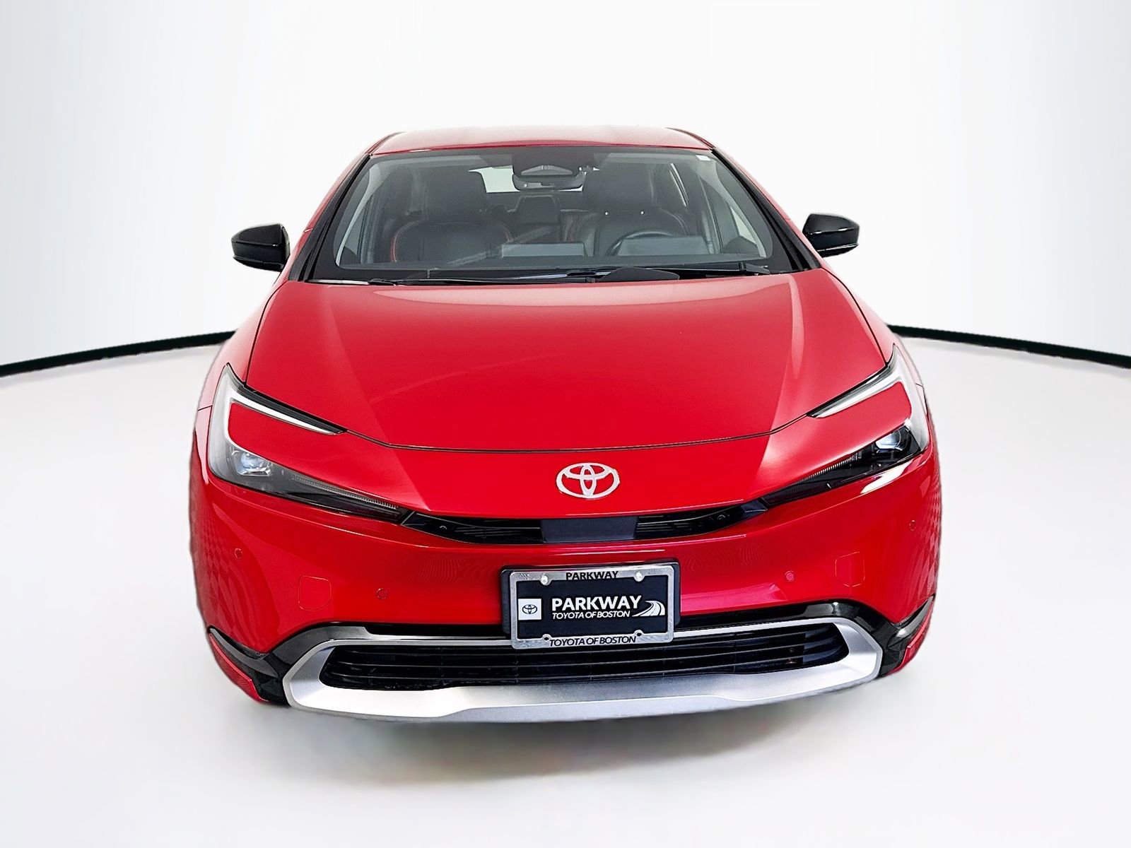 Used 2024 Toyota Prius Prime Premium FWD image 2