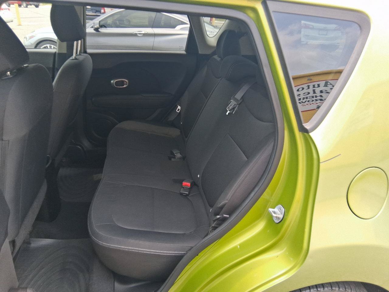 Used 2014 Kia Soul FWD image 12