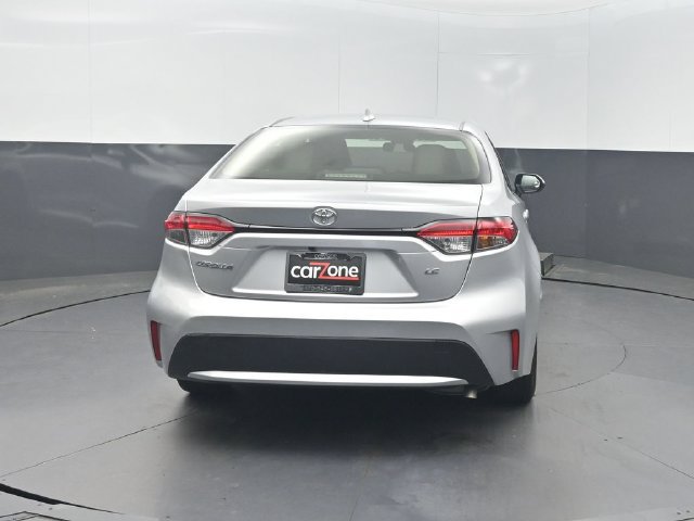 Used 2022 Toyota Corolla LE FWD image 29