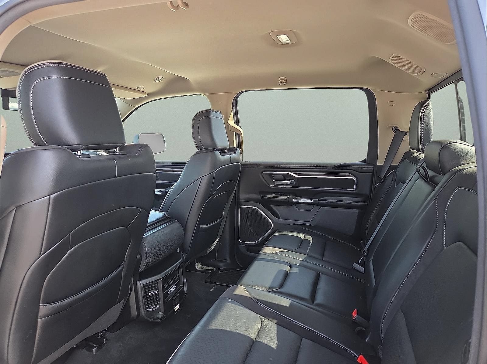Used 2021 RAM 1500 Laramie AWD/4WD image 20