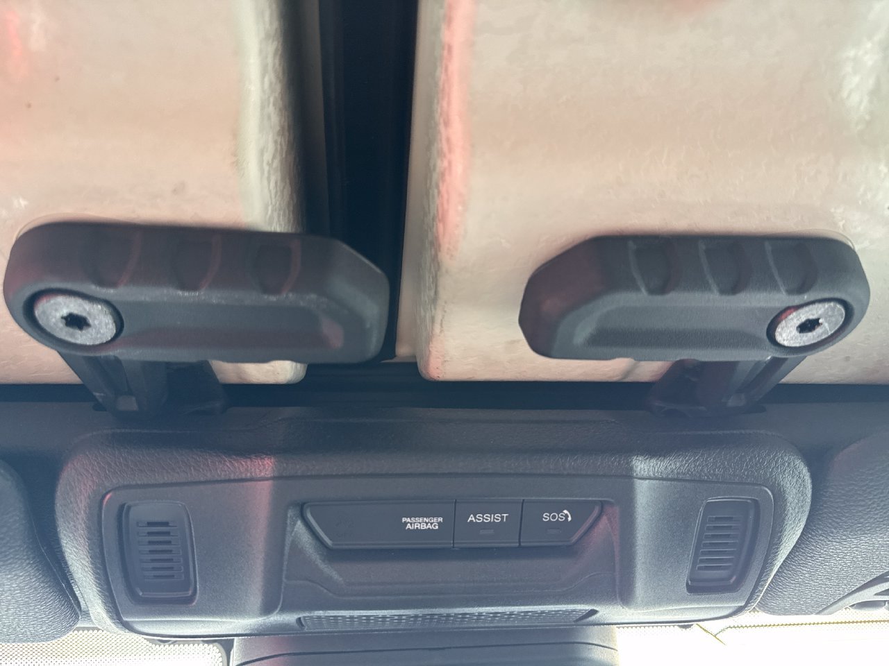 Used 2024 Jeep Wrangler Unlimited Sport AWD/4WD image 29