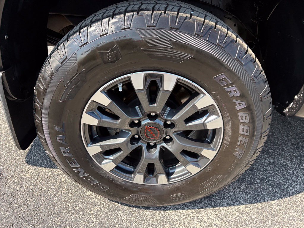 Used 2024 Nissan Titan PRO-4X w/ Pro-4x Utility Package AWD/4WD image 15