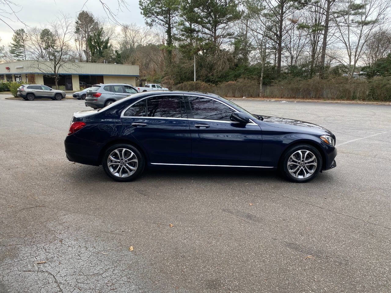 Used 2017 Mercedes-Benz C 300 4MATIC Sedan image 5