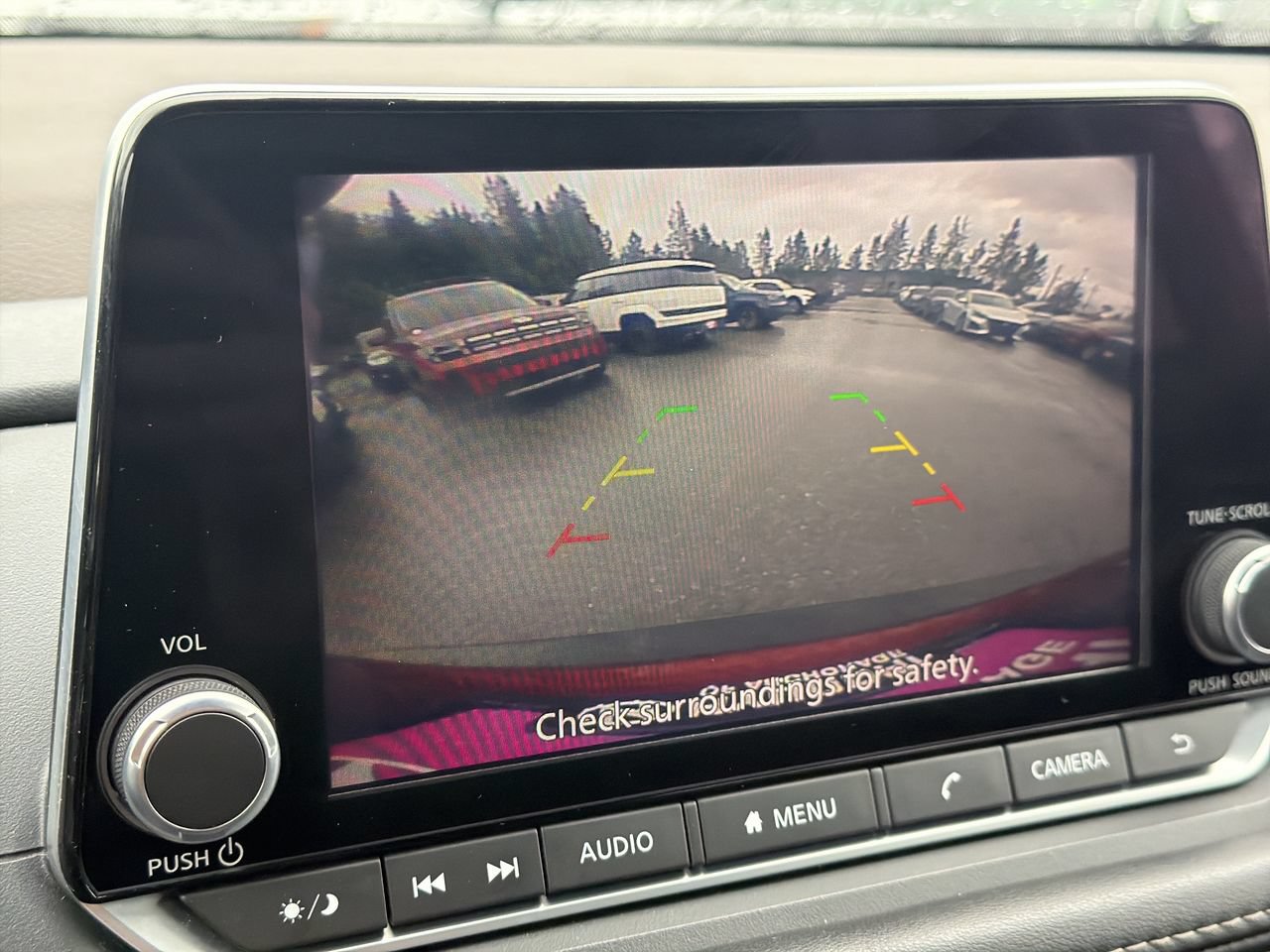 Used 2023 Nissan Rogue SV AWD/4WD image 17