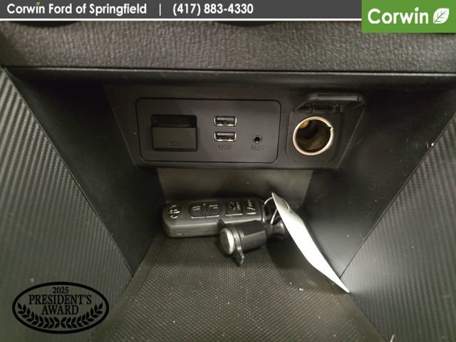 Used 2019 Toyota Yaris LE FWD image 23