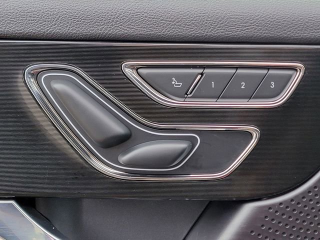 Certified 2024 Lincoln Corsair AWD w/ Equipment Group 101A image 4