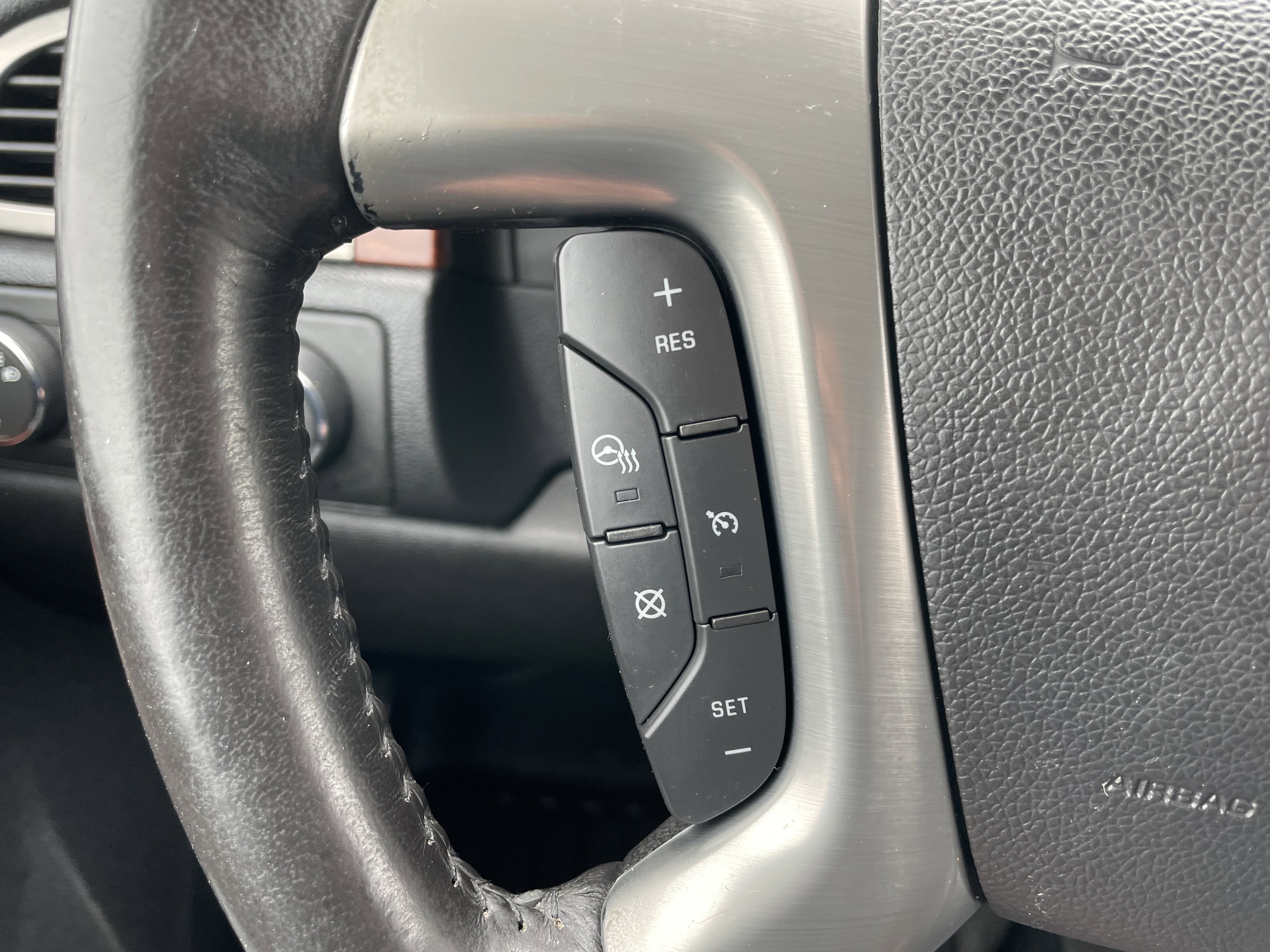 Used 2012 Chevrolet Tahoe LTZ AWD/4WD image 15
