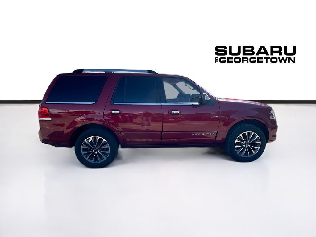 Used 2017 Lincoln Navigator Select RWD image 8