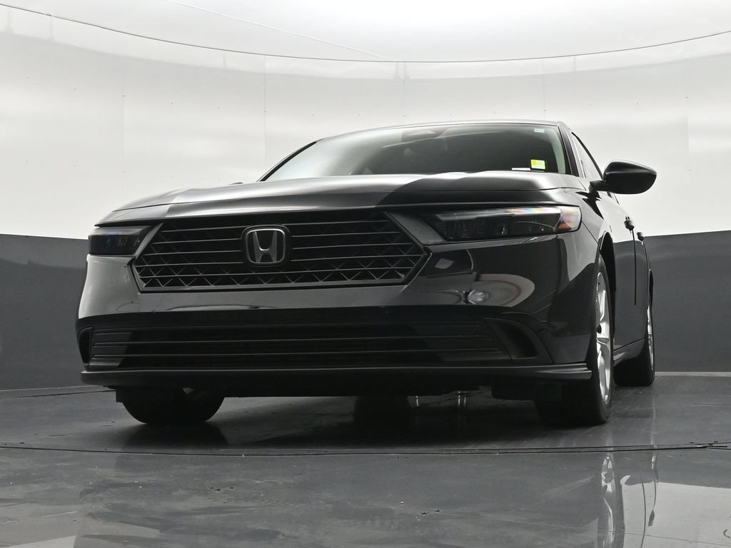 Used 2023 Honda Accord LX image 33