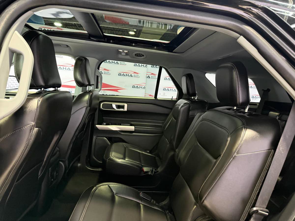 Used 2023 Ford Explorer XLT w/ Equipment Group 202A AWD/4WD image 41