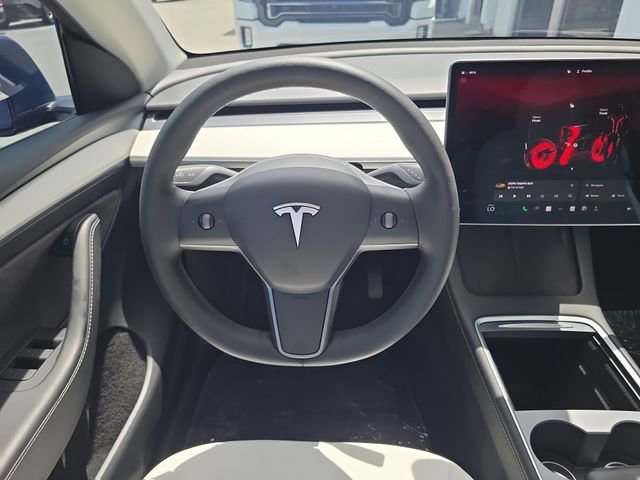 Used 2023 Tesla Model Y Long Range image 12