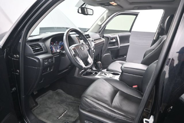 Used 2014 Toyota 4Runner Limited RWD image 4