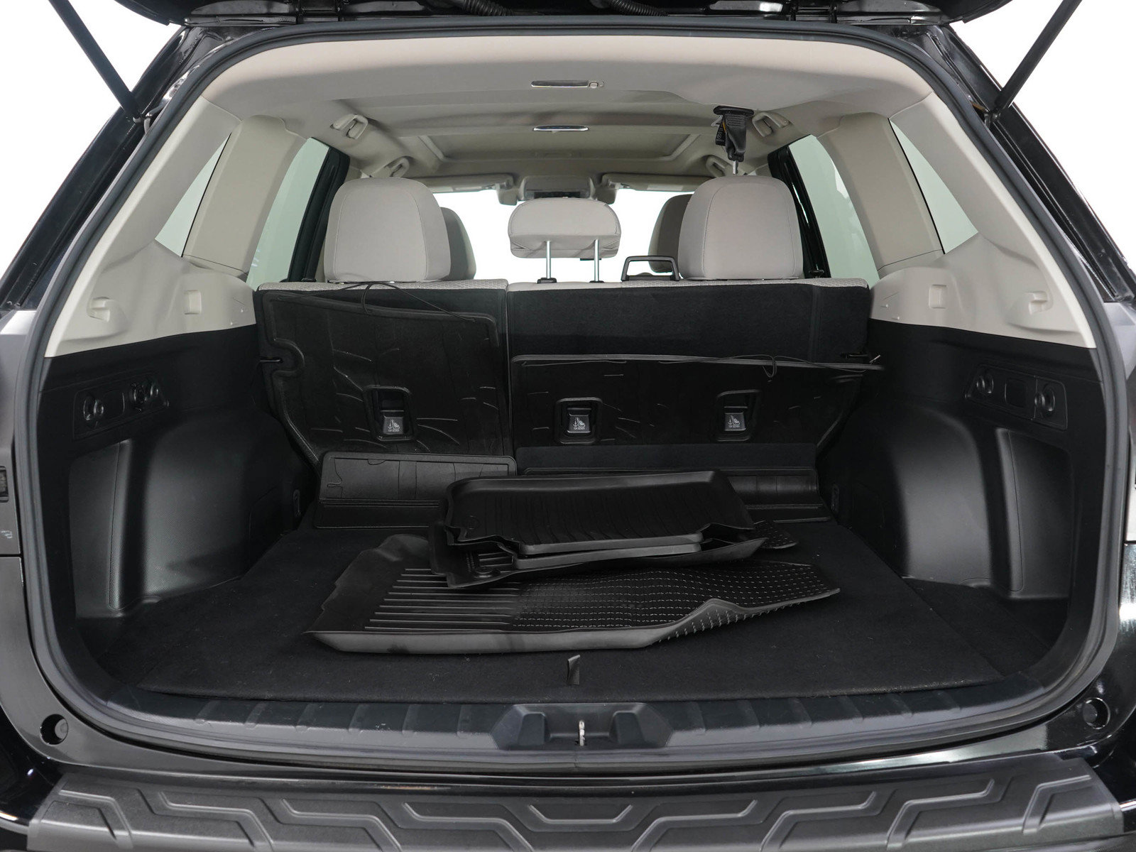 Used 2019 Subaru Forester Premium w/ All-Weather Package AWD/4WD image 16