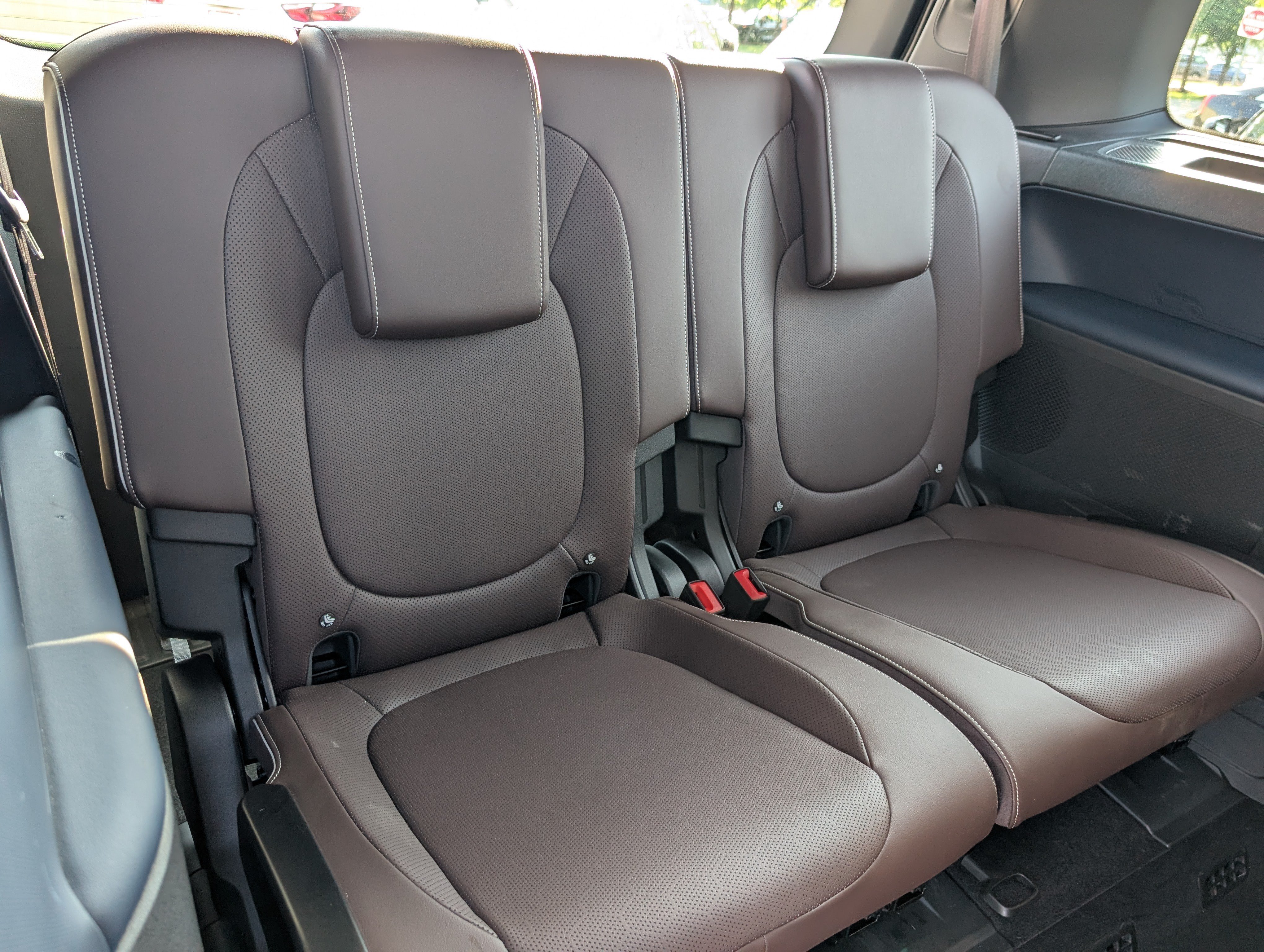 Used 2025 Volkswagen ID. Buzz Pro S Plus RWD image 12