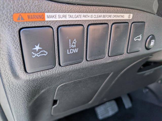 Used 2020 Mitsubishi Outlander SEL AWD/4WD image 16