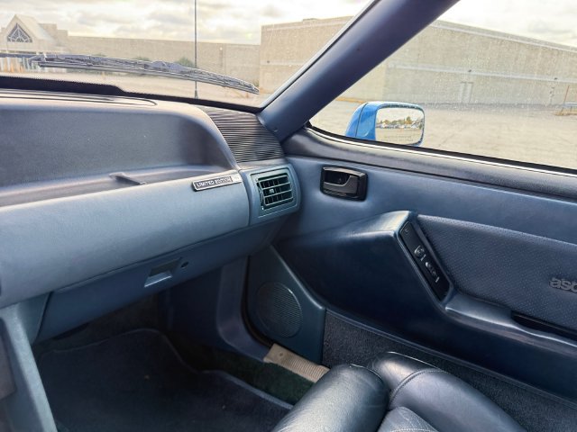 Used 1988 Ford Mustang LX RWD image 27