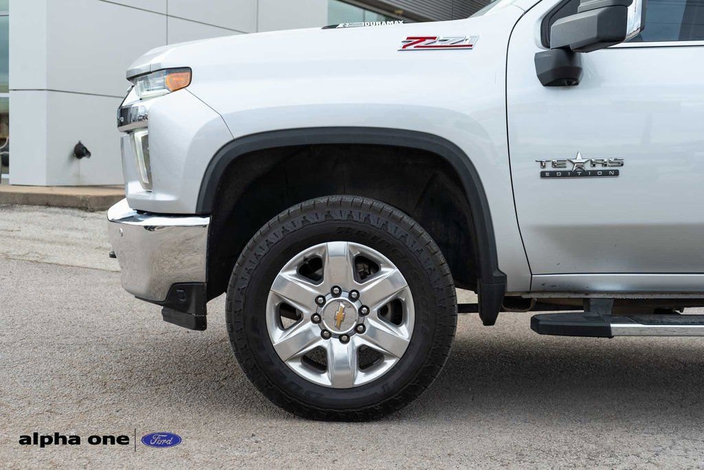 Used 2023 Chevrolet Silverado 3500 LTZ w/ LTZ Texas Edition image 10