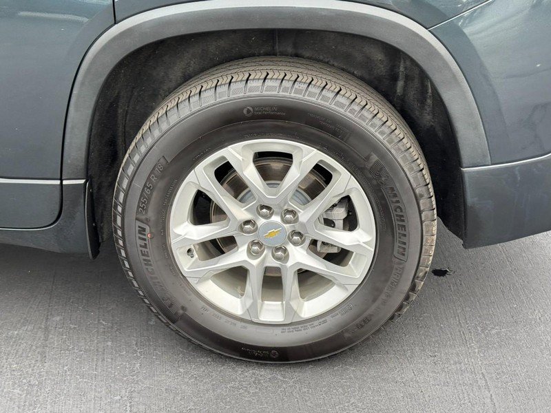 Used 2021 Chevrolet Traverse LT FWD image 8