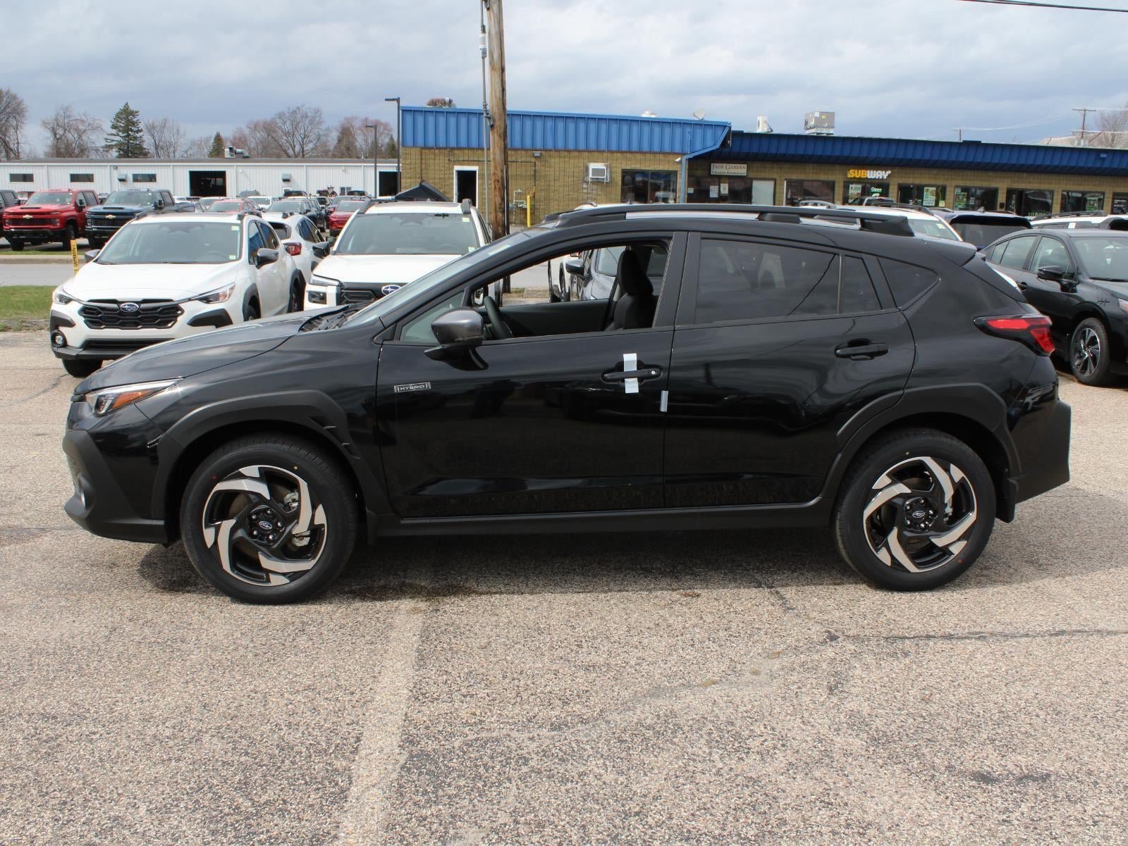 New 2026 Subaru Crosstrek 2.5i Limited w/ Crosstrek Mirror Package AWD/4WD image 5