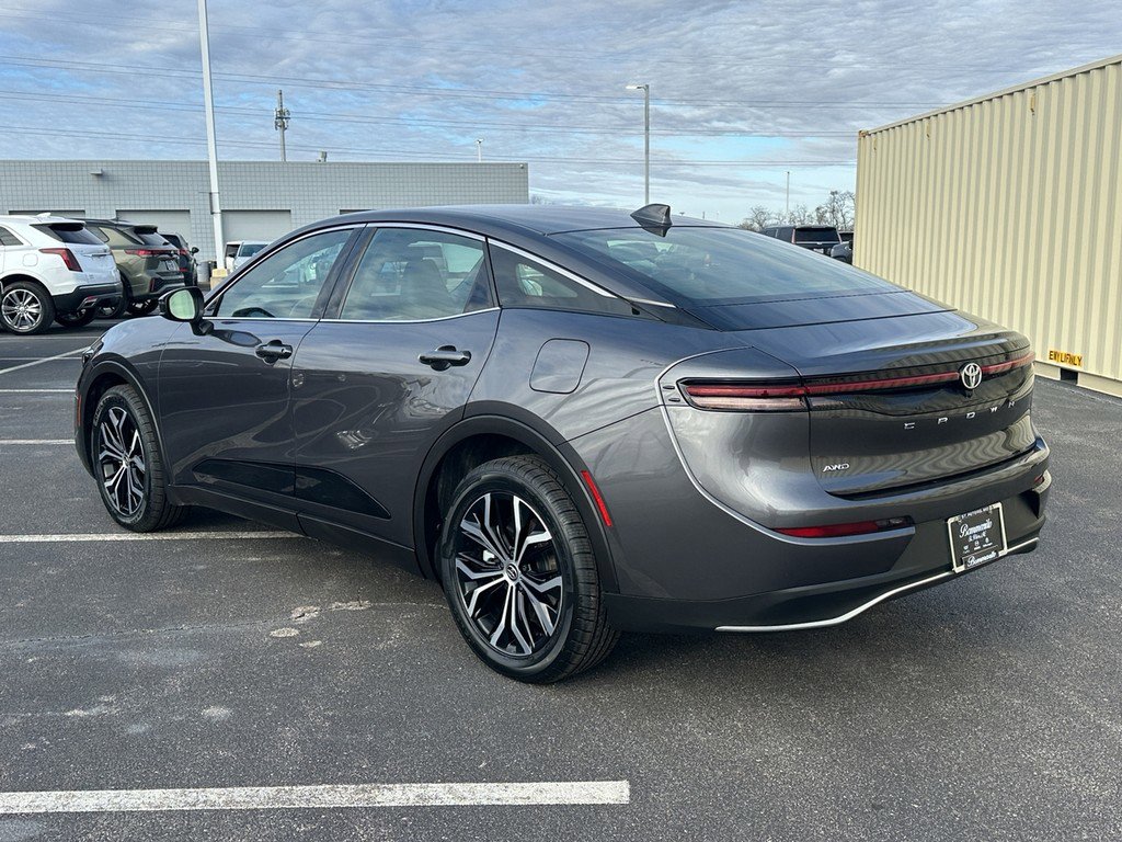 Used 2023 Toyota Crown image 8