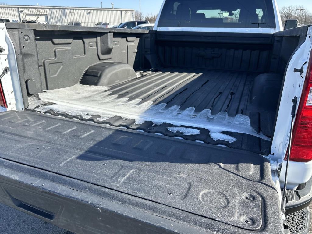 Used 2022 Chevrolet Silverado 2500 Custom image 14