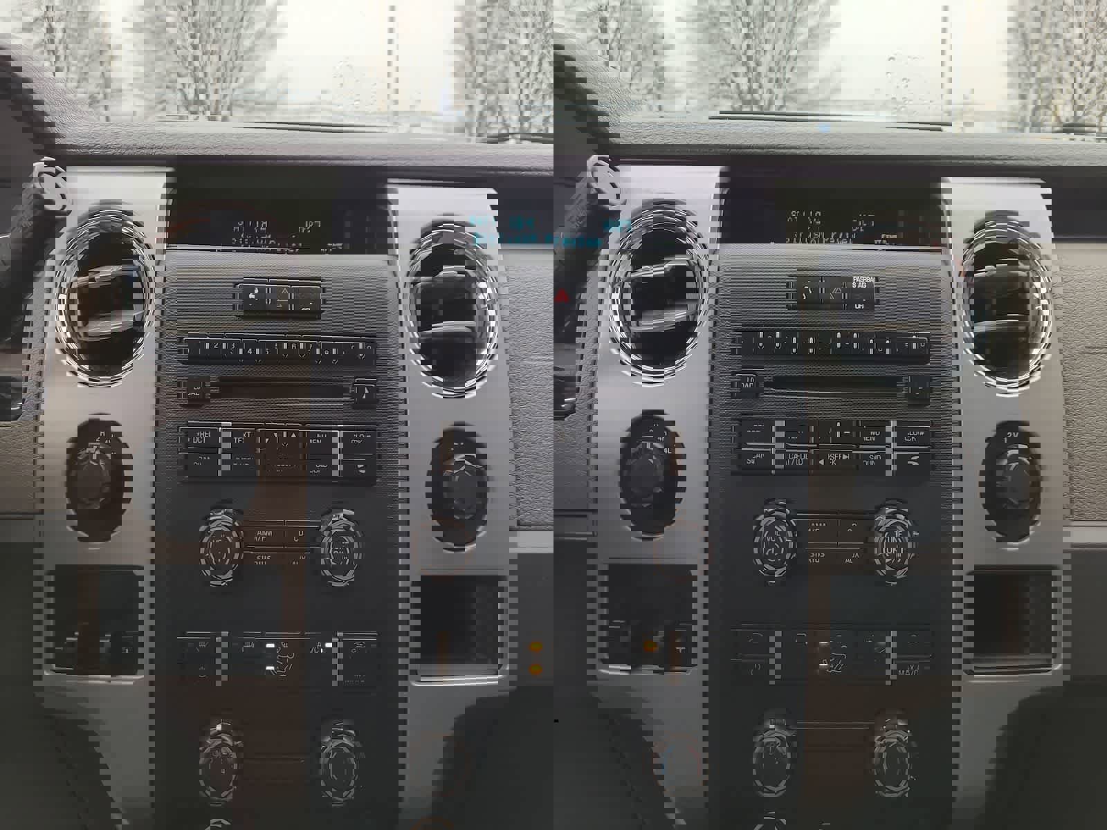 Used 2010 Ford F150 image 24